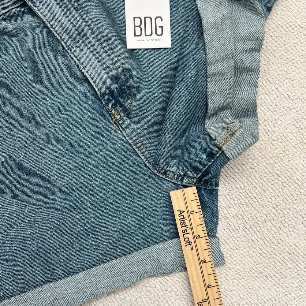 URBAN OUTFITTERS BDG BLUE JEANS SHORTS MOM HIGH WAISTED VINTAGE STYLE Size: 27 - Picture 13 of 16